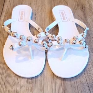 Victoria Adames White Pearl Gold Rubber Sandals 38 like new